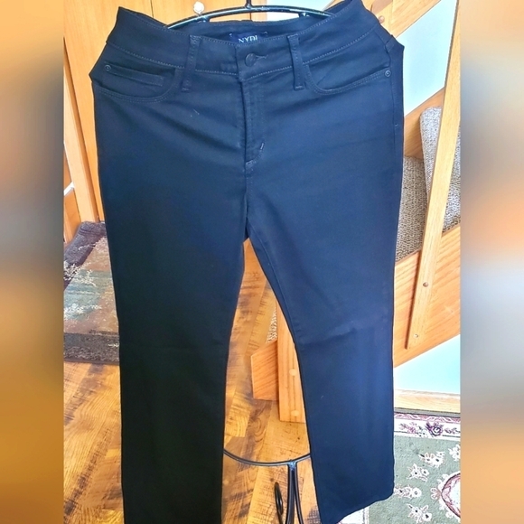 NYDJ LiftXTuck Slimming Fit Barbara Bootcut Black Sz. 4P Jeans - Picture 1 of 13